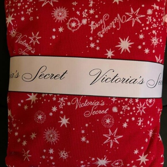 Victoria’s Secret Thermal Knit Pajama Set Large Long Red White Snow NWT - Picture 3 of 5